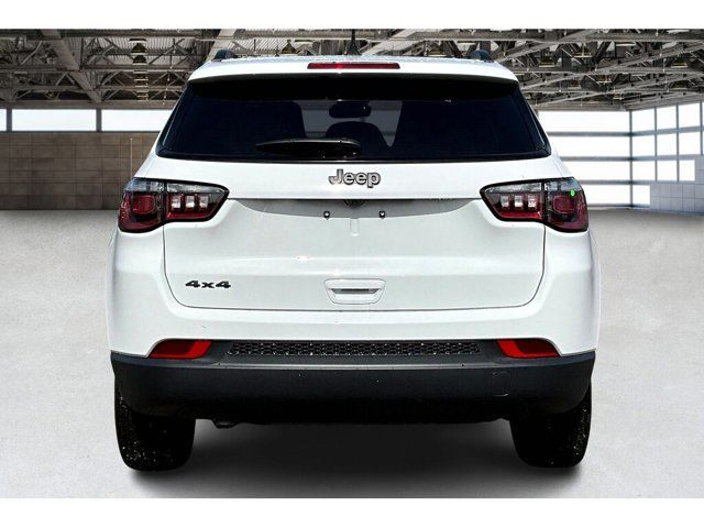 2025 Jeep Compass Latitude Lux in Cars & Trucks in Mississauga / Peel Region - Image 4