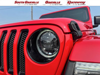 Apple Carplay / Android Auto, 1 Owner, Clean Accident History Report, Class II Hitch Receiver, Cold... (image 5)