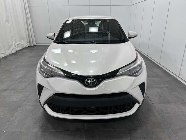 2021 Toyota C-HR XLE PREMIUM - VOLANT CHAUFFANT - SIEGES CHAUFFA in Cars & Trucks in Québec City - Image 2