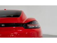 This beautiful 2018 Porsche 718 Cayman is a local Ontario vehicle with a clean Carfax report. Unleas... (image 5)