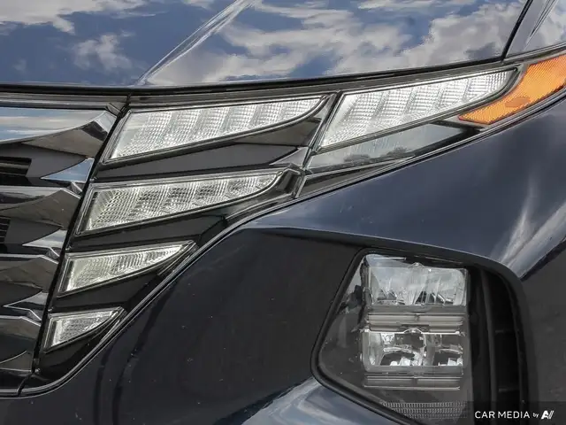 2022 Hyundai Tucson Preferred w/Trend Package AWD | heated fr... in Cars & Trucks in London - Image 10