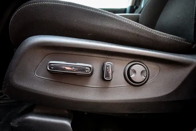 2024 Honda CR-V Sport • SUNROOF • POWER LIFTGATE • HEATED SEATS in Cars & Trucks in Kingston - Image 26