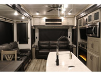 SALE PRICE: $69,800 **ASK US HOW TO RECEIVE A PRICE DISCOUNT WITH DEALER ARRANGED FINANCING O.A.C.**... (image 3)