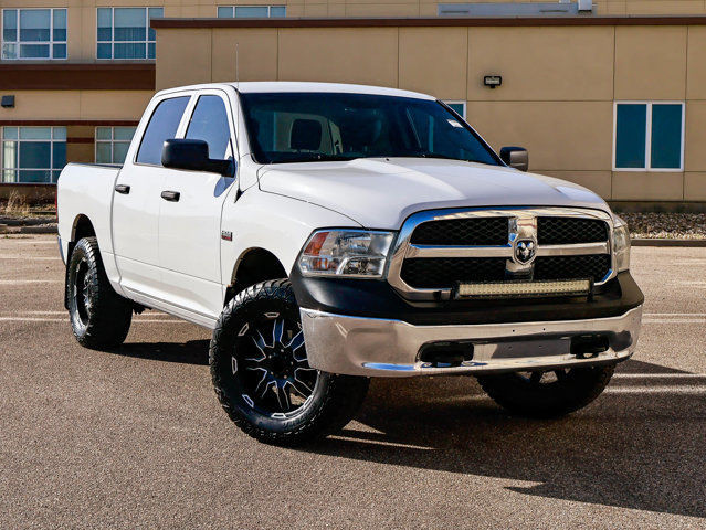 2018 Ram 1500 ST 5.7L in Cars & Trucks in Strathcona County - Image 2