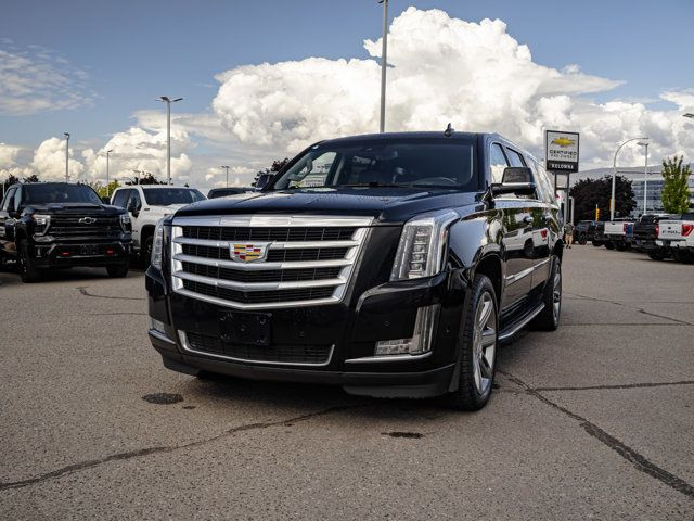 2019 Cadillac Escalade ESV Luxury 6.2L in Cars & Trucks in Kelowna - Image 4