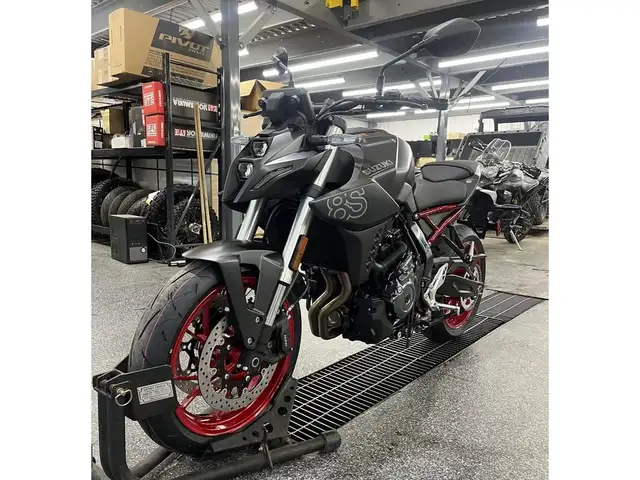 2025 Suzuki GSX-8S in Sport Touring in Granby - Image 7