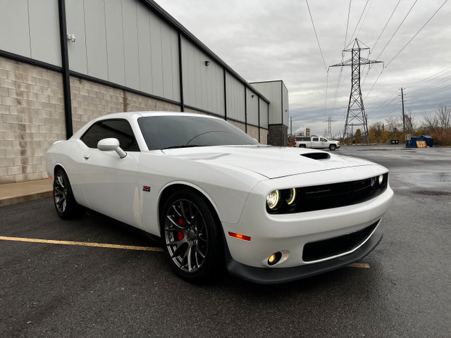 2016 Dodge Challenger SRT 392 **CLEAN CARFAX** in Cars & Trucks in Hamilton - Image 3