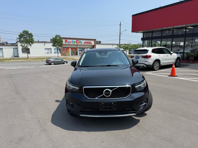 2020 Volvo XC40 MOMENTUM T5 AWD LEATHER PAN/ROOF B/SPOT CAMERA in Cars & Trucks in City of Toronto - Image 2