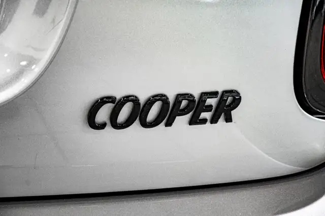 2024 MINI 5 Door COOPER TOIT OUVRANT NAVIGATION CAM CUIR AUCUN D in Cars & Trucks in City of Montréal - Image 16