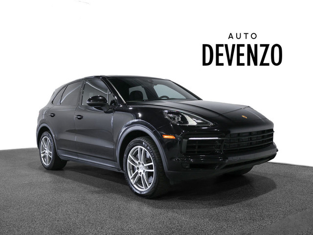 2022 Porsche Cayenne AWD Premium Package in Cars & Trucks in Laval / North Shore