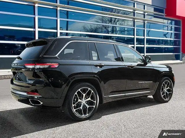 2022 Jeep Grand Cherokee 4xe Summit Reserve | Demo | Leather in Cars & Trucks in Guelph - Image 7