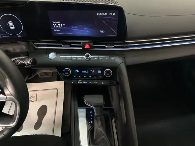 2025 Hyundai Elantra Preferred w/Tech Package SUNROOF/NAVI/80... in Cars & Trucks in Belleville - Image 15