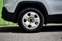 Bluetooth, Air Conditioning, Power Windows, Cruise Control! 6 LOCATIONS KINGSTON - (613) 384-5638 |... (image 5)
