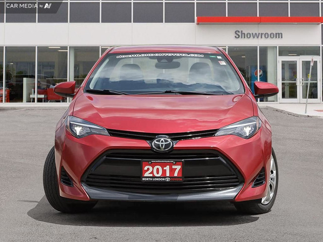 2017 Toyota Corolla LE in Cars & Trucks in London - Image 2