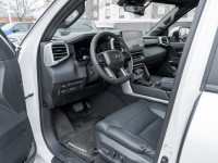 Leather Seats, Power Running Boards, Premium Audio, Cooled Seats, Navigation, 360 Camera, Hybrid, Su... (image 8)