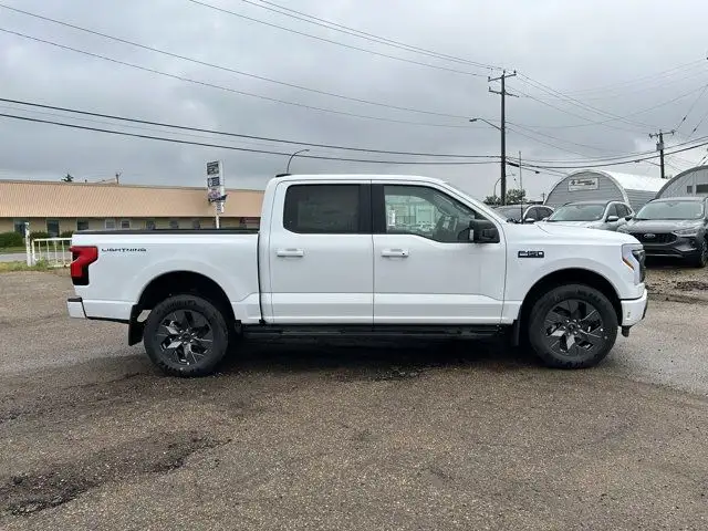 2025 Ford F-150 Lightning Flash | 312A | 4X4 | SuperCrew 145 in Cars & Trucks in Edmonton - Image 28