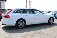 GORGEOUS!! in.Luxury meets performance 2018 Volvo S90 T5 Momentum, turbocharged power with premium c... (image 6)