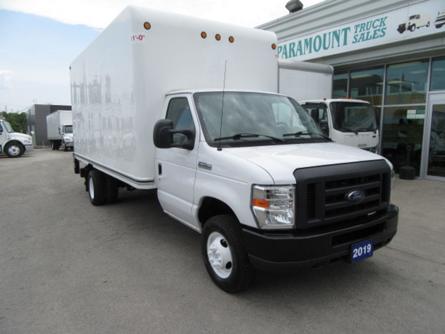  2019 Ford Super Duty E-450 DRW GAS HIGH BOX UNICELL CUBE WITH P in Cars & Trucks in Markham / York Region