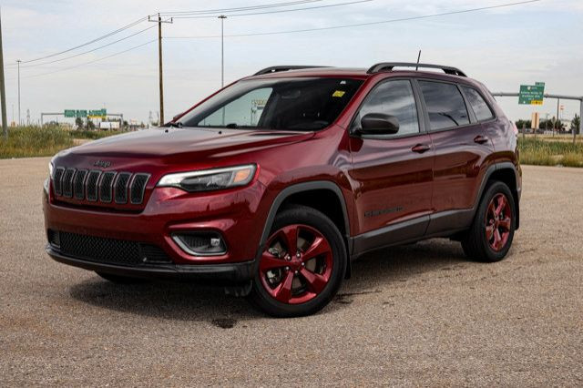 2021 Jeep Cherokee 80TH ANNIVERSARY 4X4 LEATHER SUNROOF in Cars & Trucks in Strathcona County
