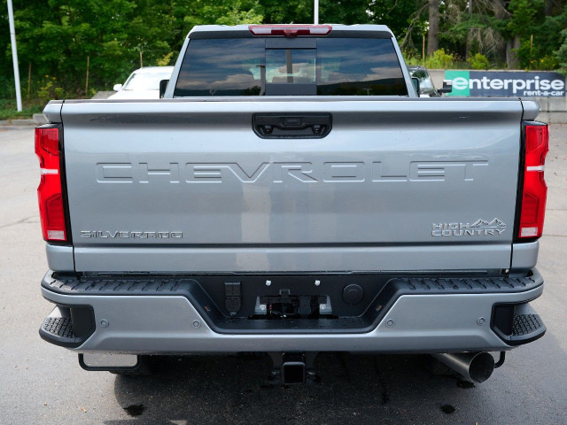2025 Chevrolet Silverado 3500HD in Cars & Trucks in Kamloops - Image 3