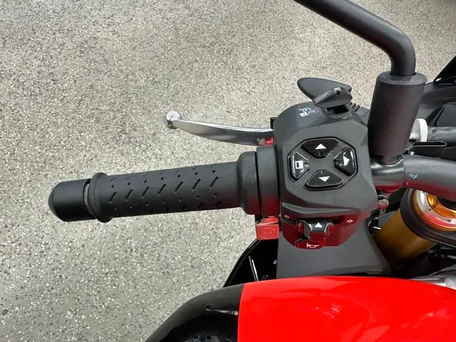 2024 Aprilia Tuono V4 Factory SE - V6254 - -No Payments for 1 Ye in Sport Bikes in Markham / York Region - Image 19