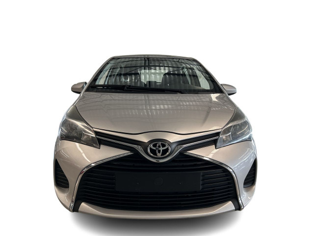 2017 Toyota Yaris LE, Bluetooth, USB Bluetooth, USB dans Autos et camions  à Ville de Montréal - Image 4