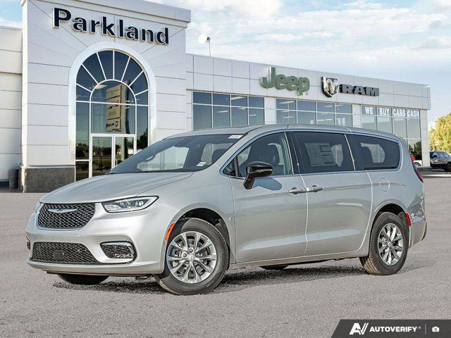 2026 Chrysler Pacifica SELECT AWD in Cars & Trucks in St. Albert