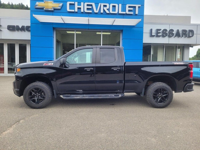 2019 CHEVROLET Silverado 1500 CUSTOM TRAIL BOSS, V8, 4X4, DOUBLE in Cars & Trucks in Shawinigan - Image 2