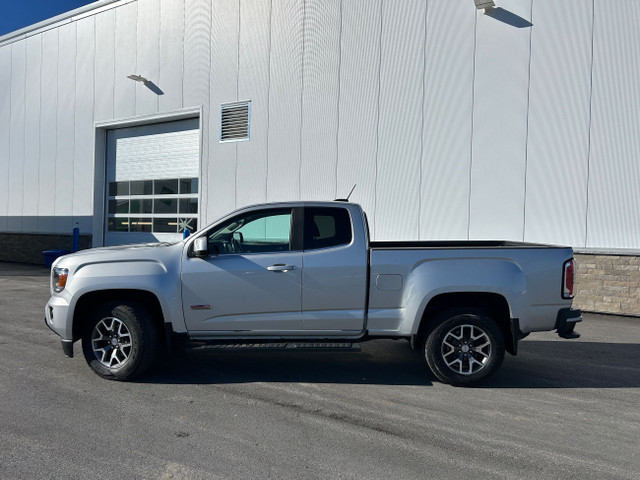 2018 GMC Canyon All Terrain w/Leather 3.6L V 6 WITH REMOTE ST... in Cars & Trucks in Ottawa - Image 2