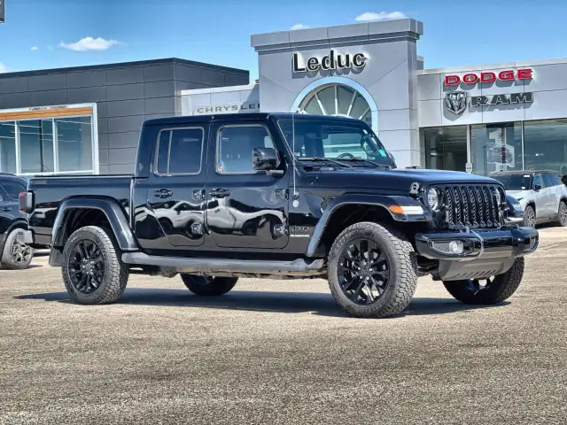2021 Jeep Gladiator in Cars & Trucks in Edmonton - Image 2