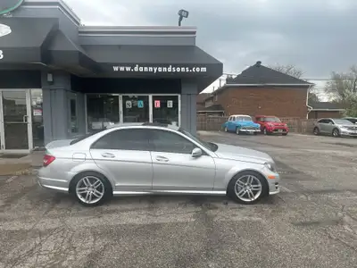 AS-IS AND READY TO GO! VERY GOOD CONDITION - SMOOTH RIDE - V6 CALL OUR OFFICE BEFORE IT'S GONE! Carf...