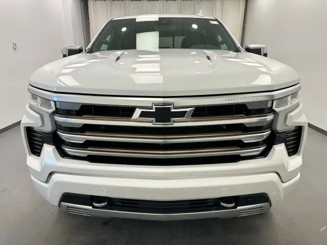 2022 Chevrolet Silverado 1500 dans Autos et camions dans Lethbridge - Image 10