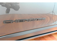 JEEP CHEROKEE TRAILHAWK ELITE 4X4, ENSEMBLE ÉLITE, TOIT PANORAMIQUE, SIÈGES VENTILÉ CHAUFFANT, VOLAN... (image 7)