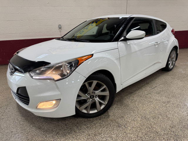 2016 Hyundai Veloster 3dr Cpe Manual - BLUETOOTH - BACKUP CAMERA in Cars & Trucks in Mississauga / Peel Region