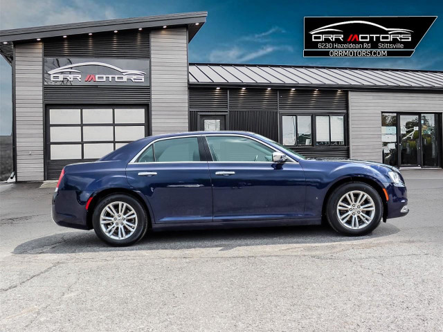 2016 Chrysler 300C This fully loaded 2016 Chrysler 300 offers... in Cars & Trucks in Ottawa - Image 3