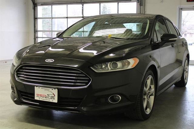 2014 Ford Fusion SE FWD in Cars & Trucks in London - Image 2