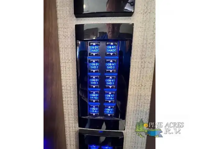 2016 Entegra Coach Anthem 42RBQ 42 Miles All New Tires ! in RVs & Motorhomes in Moncton - Image 37