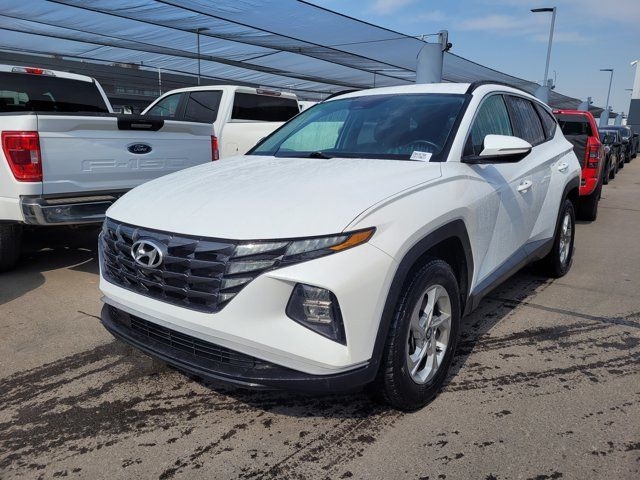2024 Hyundai Tucson PREFERRED | AWD | BACK UP CAM | in Cars & Trucks in Calgary