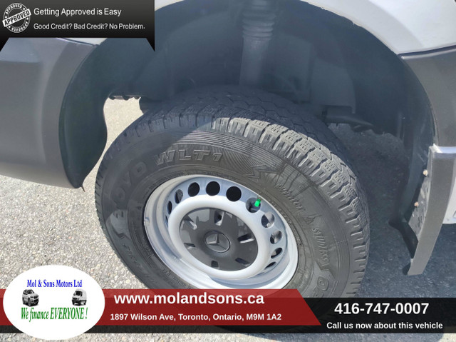 2015 mercedes-benz sprinter diesel 4x4 in Cars & Trucks in City of Toronto - Image 3