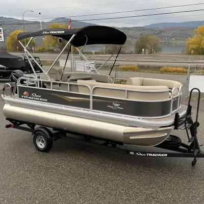 Party Barge 18 DLX - Best Pontoon Boat (LIMITED SUPPLY MODEL) $58,995 -$5,000 [ SUNCHECK CASH ] $53,...