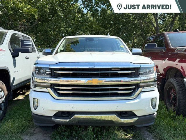2018 Chevrolet Silverado 1500 High Country 4WD Crew Cab in Cars & Trucks in Strathcona County - Image 3