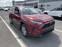 PRIX ET QUALITÉ IMBATTABLE venez découvrir notre TOYOTA RAV4 2022 XLE AWD BAS KM ÉCRAN TOIT OUVRANT... (image 1)