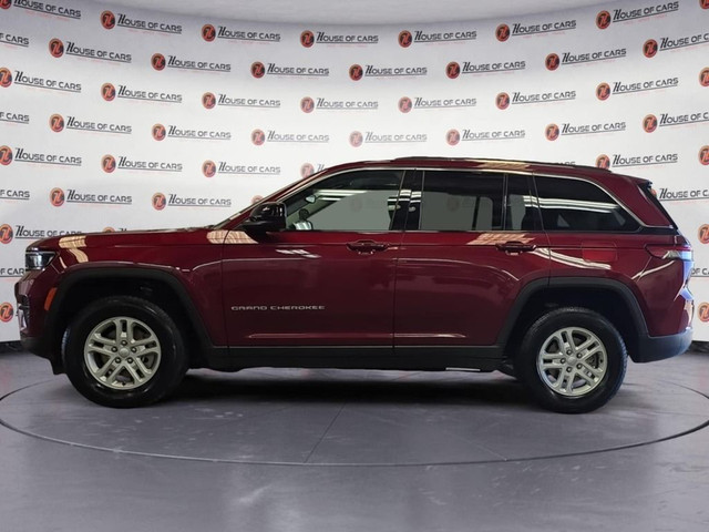 2023 Jeep Grand Cherokee Laredo 4x4 in Cars & Trucks in Medicine Hat - Image 2