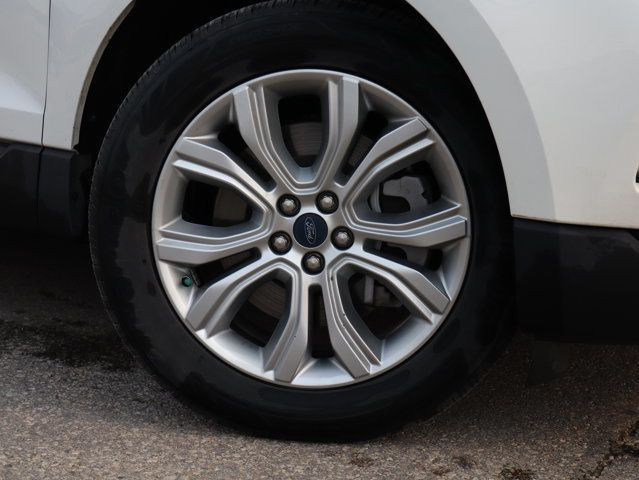 2022 Ford Edge Titanium in Cars & Trucks in Winnipeg - Image 3