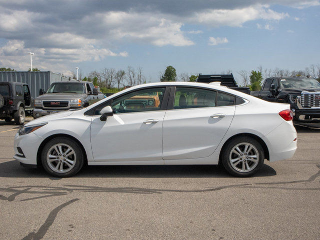 2018 Chevrolet Cruze LT - Front Wheel Drive, OnStar Service in Cars & Trucks in Belleville - Image 4