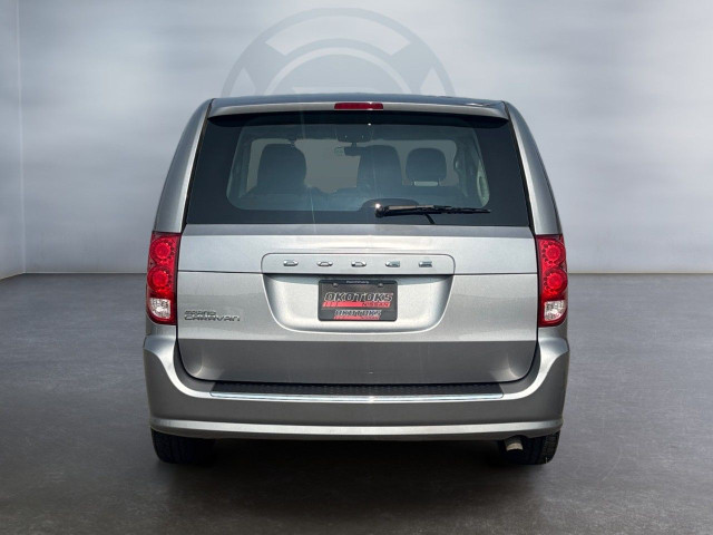 2017 Dodge Grand Caravan in Cars & Trucks in Calgary - Image 4