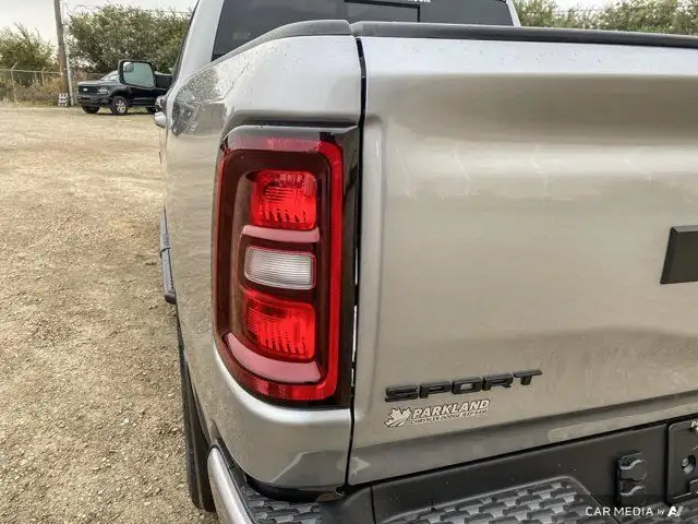 2025 Ram 1500 Sport 1 Crew 4x4 Sunroof Nav Heared & Vented dans Autos et camions dans Saint-Albert - Image 15