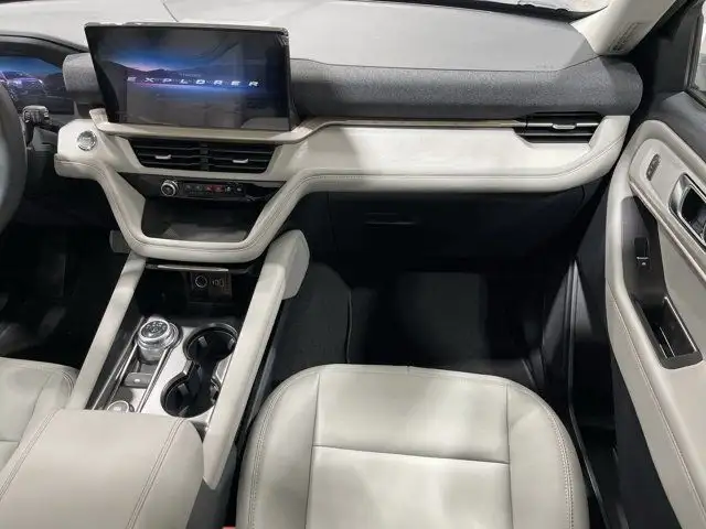 2025 Ford Explorer Active in Cars & Trucks in Strathcona County - Image 29