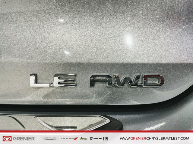 2020 Toyota Highlander in Cars & Trucks in City of Montréal - Image 4