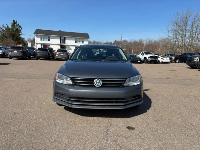 2016 Volkswagen Jetta Trendline in Cars & Trucks in Charlottetown - Image 3
